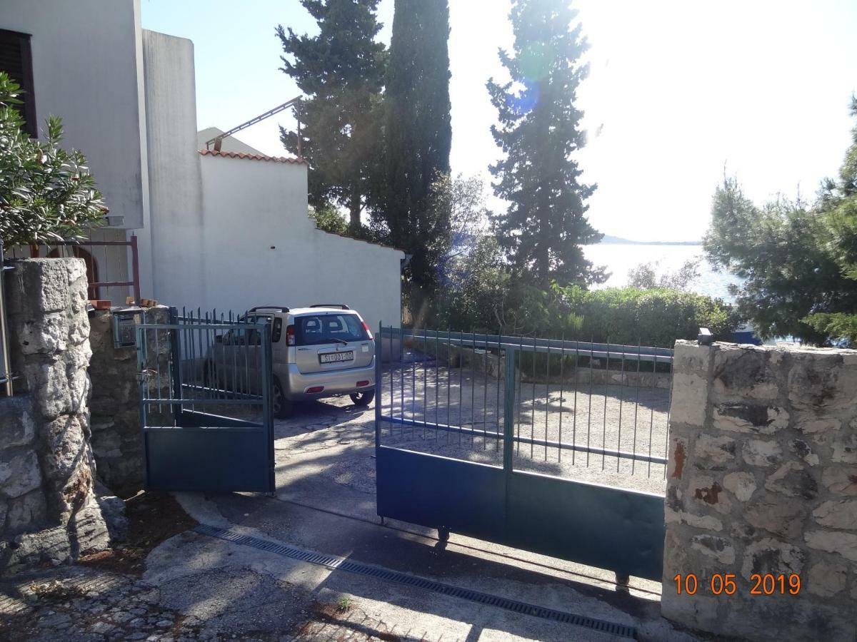 Apartment Jakov With Boat Mooring Žaborić Zewnętrze zdjęcie