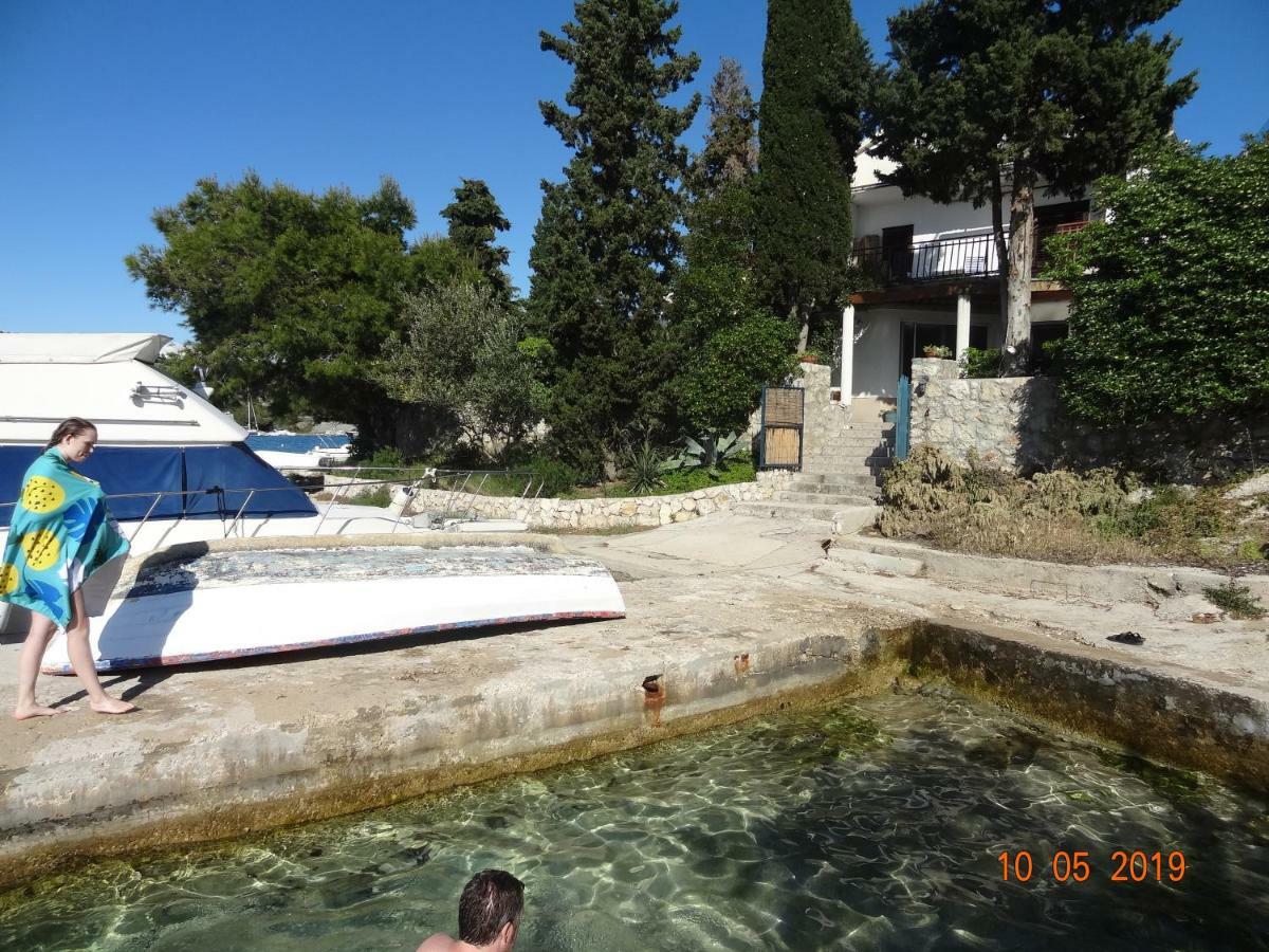 Apartment Jakov With Boat Mooring Žaborić Zewnętrze zdjęcie